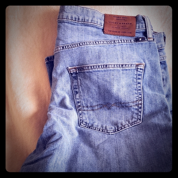 Lucky Brand Other - Mens Lucky Brand 410 Athletic Slim jeans. 38x32